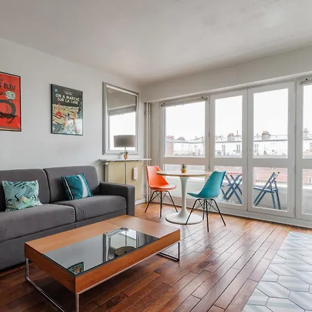 Charming With Balcony And View - 1bdr 2p - 19th Arr Apartment *